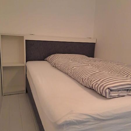 Ruhige Art-Garconniere Mit Balkon Viena Exterior foto
