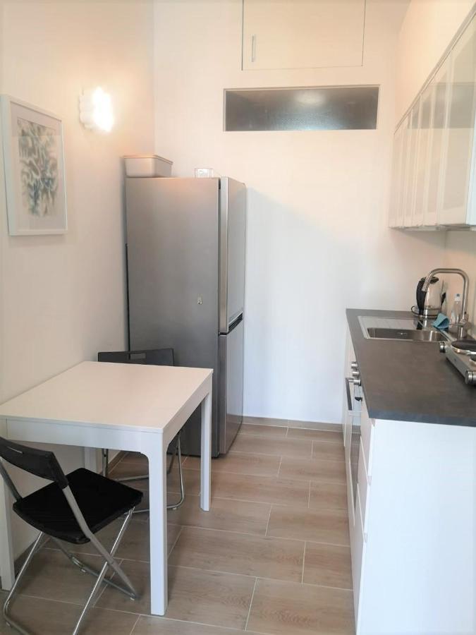 Ruhige Art-Garconniere Mit Balkon Viena Exterior foto