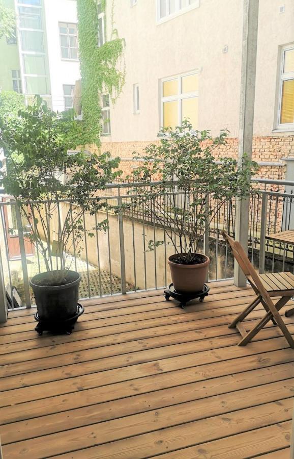 Ruhige Art-Garconniere Mit Balkon Viena Exterior foto