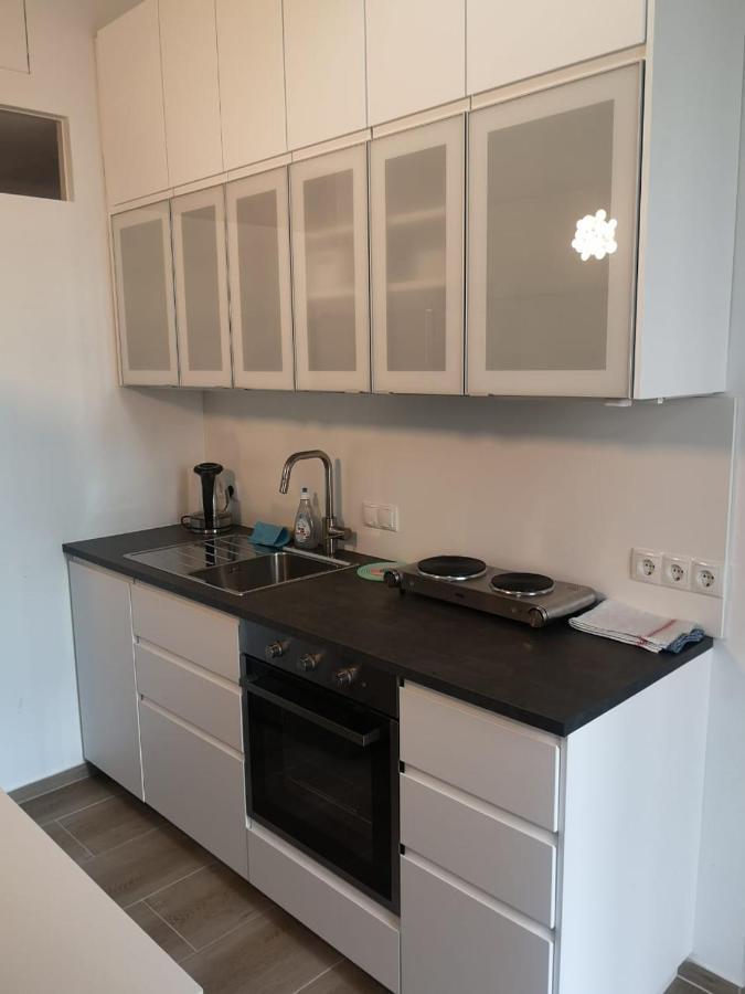 Ruhige Art-Garconniere Mit Balkon Viena Exterior foto