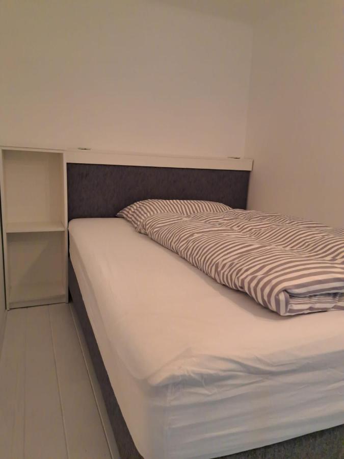 Ruhige Art-Garconniere Mit Balkon Viena Exterior foto